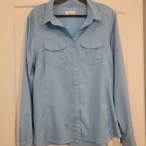 Columbia Omni-Shade Blue Wonen's Shirt. Size L